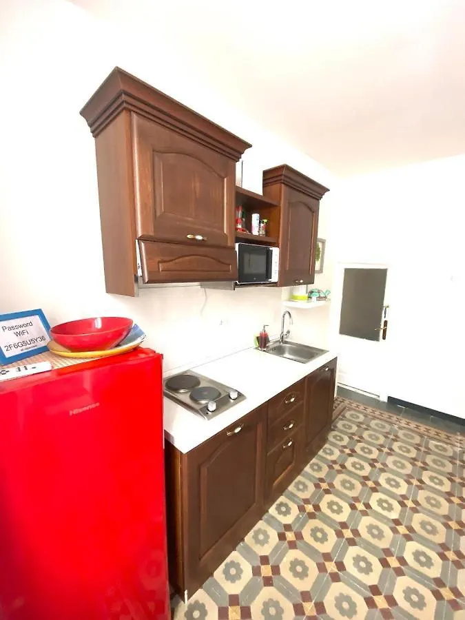 Angilina'S Apartment فيرناتْسا إيطاليا